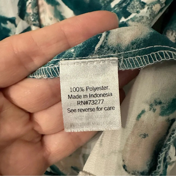 Nine West Women’s Long Sleeve Ruffle Detail Button Front V-Neck Top Size XL GUC - Picture 7 of 8